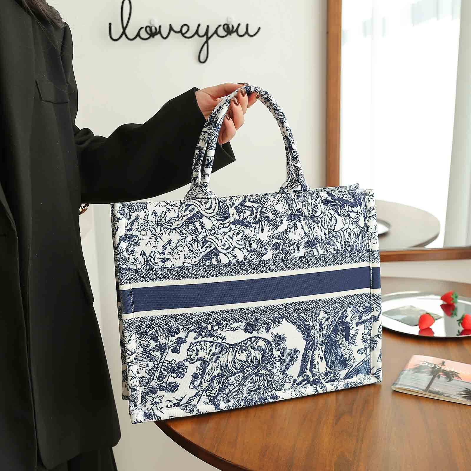 Fashion luxury tote bag cotton linen one shoulder handbag large capacity jacquard embroidery retro exquisite graffiti, Blue, Grande