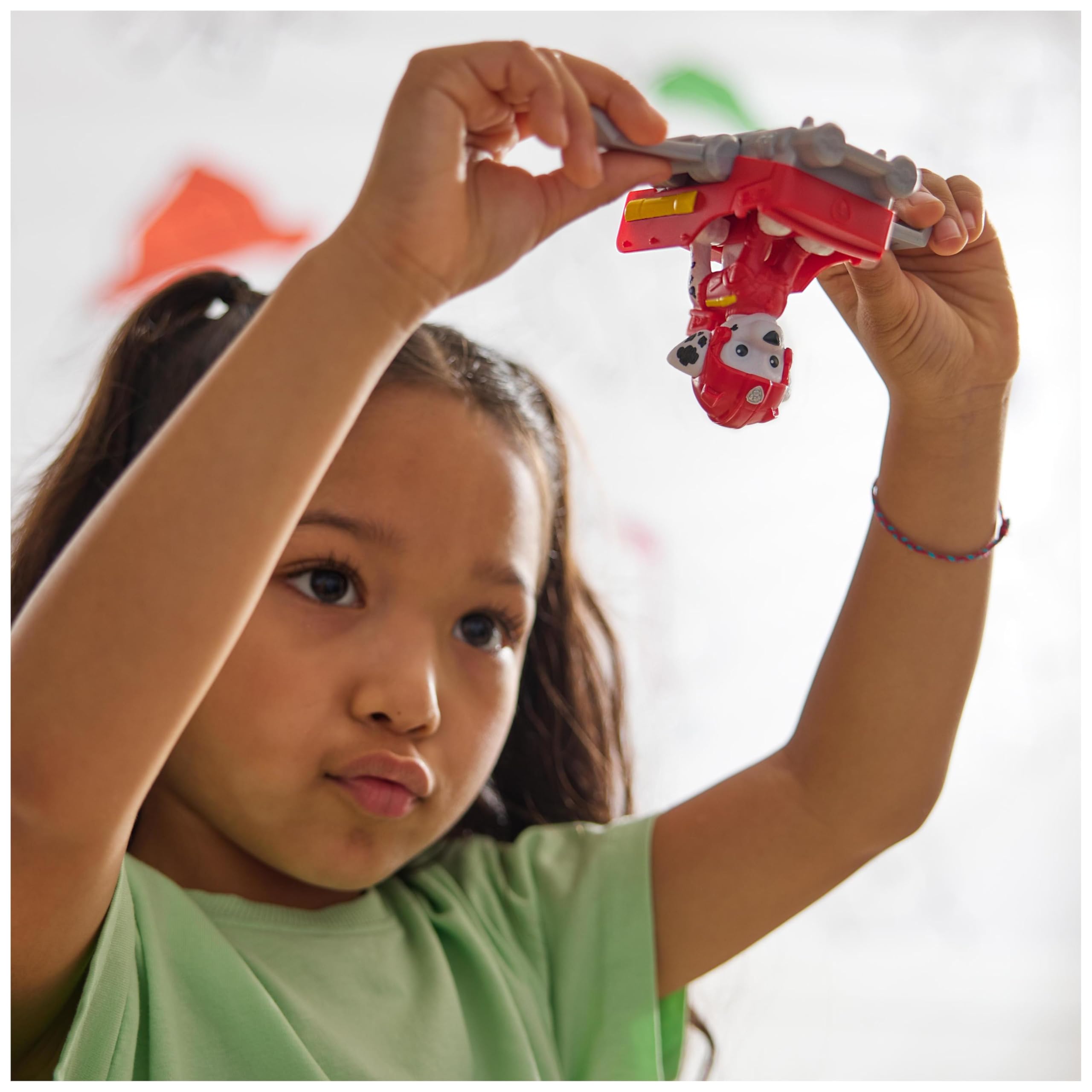 PAW PATROL, Marshall Action Pup, Spielfigur mit Mini-Rettungsflugzeug mit ausklappbaren Flügeln, Spielzeug für Kinder ab 3 Jahren 5