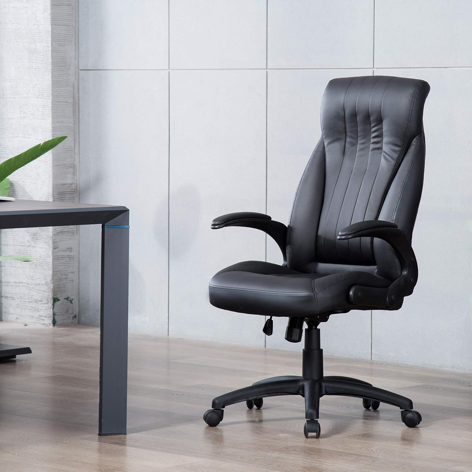 Sedia Da Gioco OLIXIS In Pelle Sintetica – Ergonomica, Braccioli Pieghevoli 90°, Altezza Regolabile, Girevole 360°, Peso Max 125 Kg, Per Ufficio E Gaming