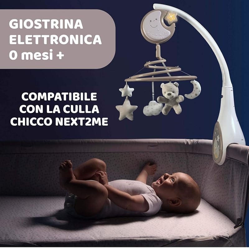 Next2Dreams Giostrina Neonato 3in1 con Carillon Elettronico per Culla e Lettino, Compatibile con Culla Chicco Next2Me, con Effetti Sonori, Proiettore di Luce Soffusa, Musica - 0+ Mesi, Neutro