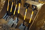 JCB Garden Fork Professional Solid Forged Lightweigh t Long Handle view 5