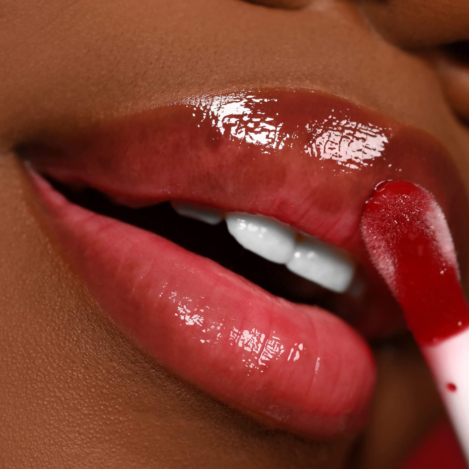 Milani Fruit Fetish Lip Oil with Vitamin E for Instant Hydration, Fruit Extract Infused Lip Treatment and Moisturizing Lip Gloss - Cherry Lime