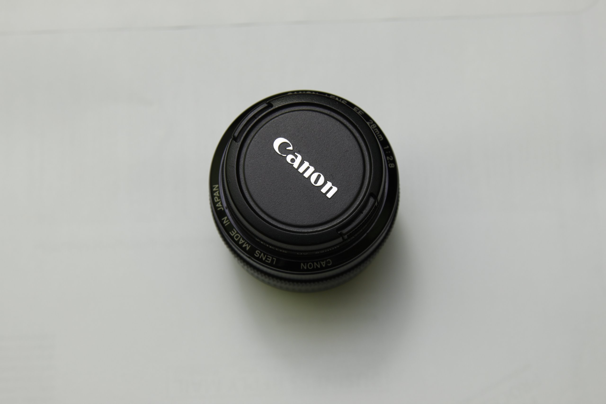 Canon EF 28mm f/2.8 Lens for Canon SLR Cameras