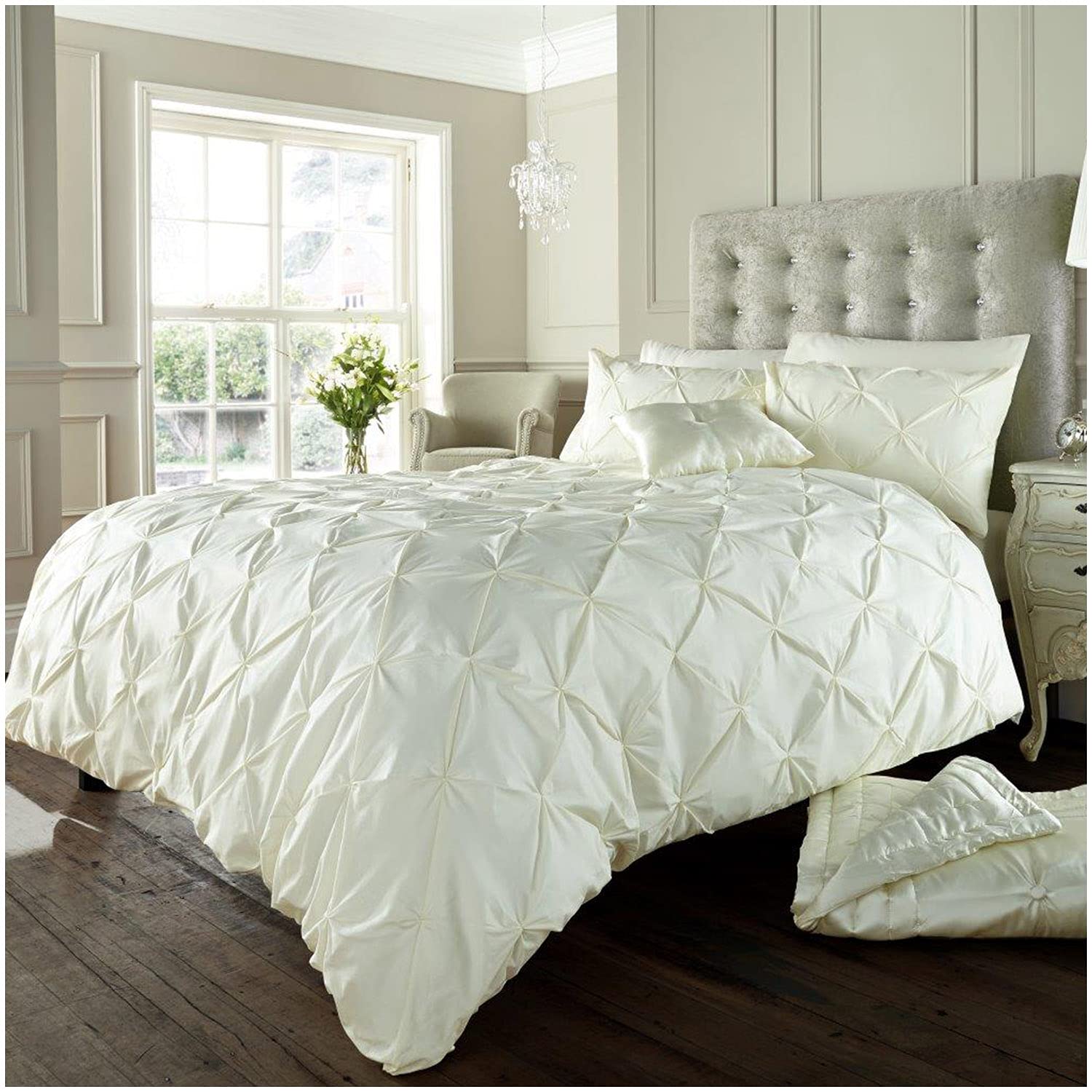 Gaveno Cavalia Signature Collection Alford Set with Duvet Cover and Pillow Case, Polyester-Cotton, Cream, Double