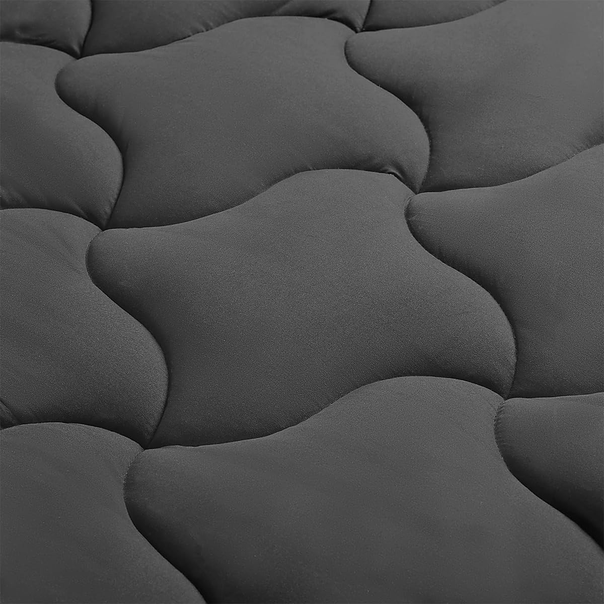 SLEEP ZONE Full Size Mattress Pad, Cooling Mattress Topper, Quilted Fitted Mattress Cover, Machine Washable Mattress Protector, Soft Fluffy Down Alternative, Deep Pocket 8~21 inch (Black, Full)