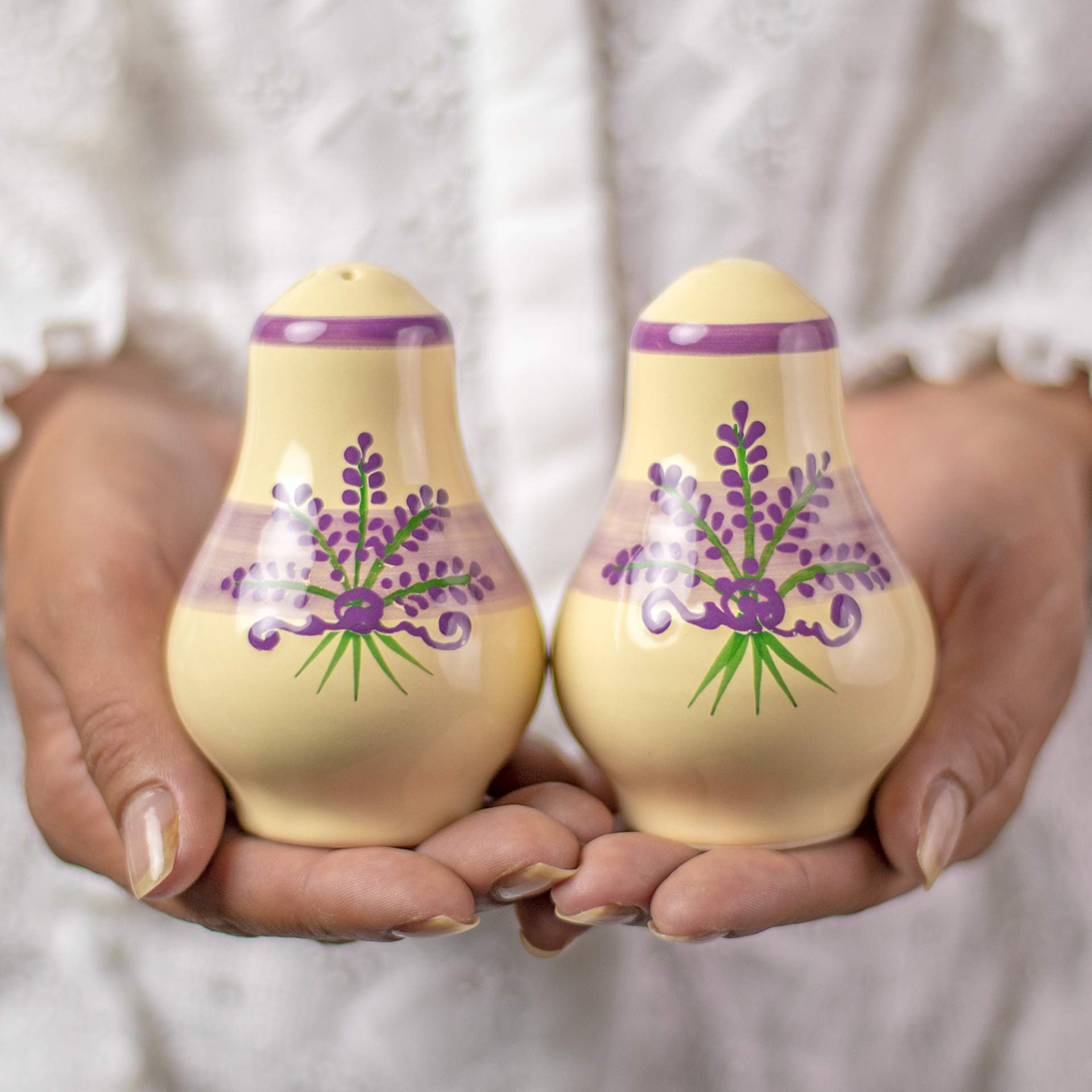 City to Cottage Ceramic Salt and Pepper Shakers Set, Salt Shaker, Salt and Pepper Set, Farmhouse Kitchen Counter Decor for Home Restaurants Wedding, Handcrafted Cream Lavender Floral Spice Shakers
