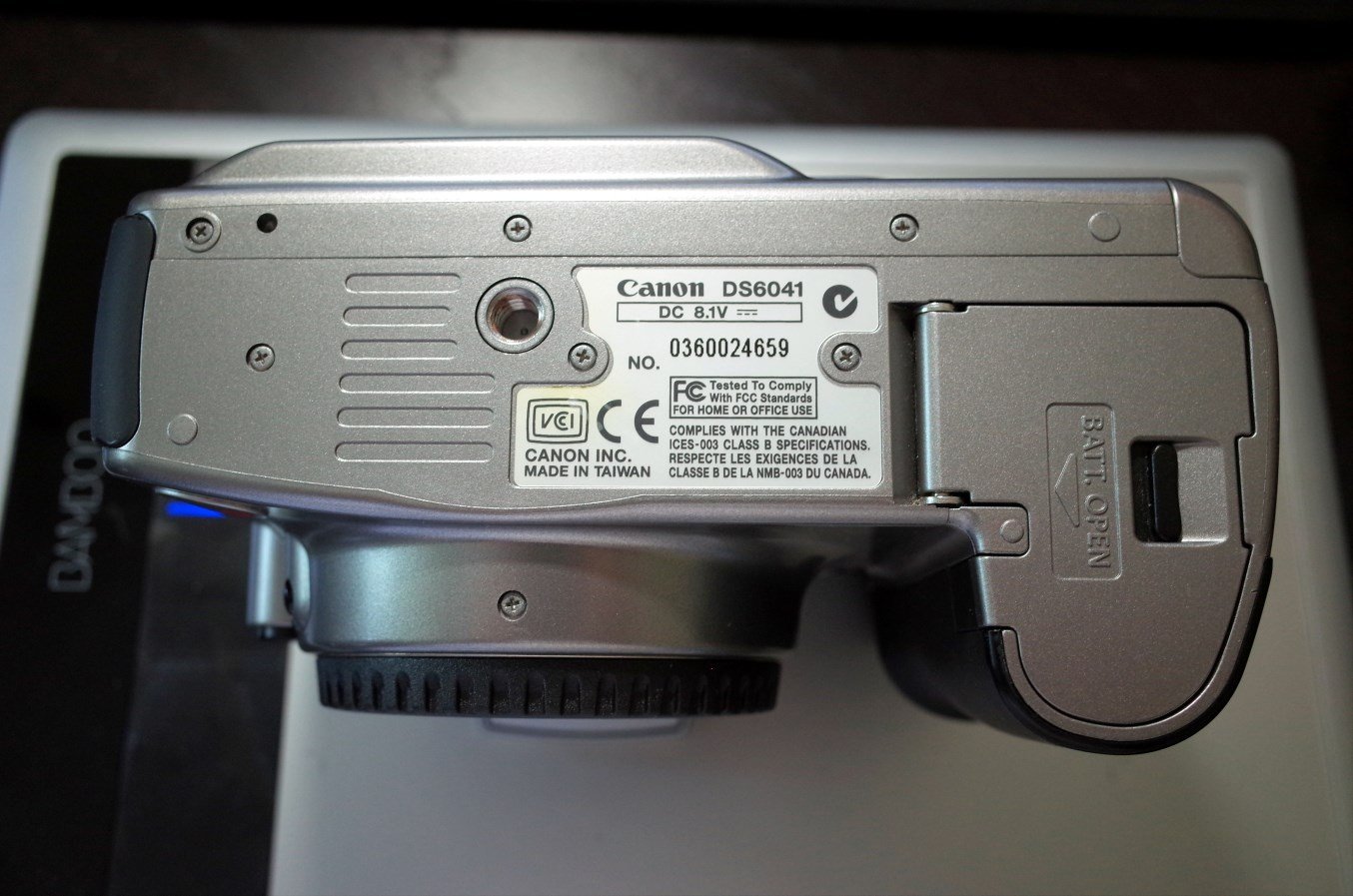 Amazon.com : Canon EOS Digital Rebel 300D : Slr Digital Cameras : Camera &  Photo