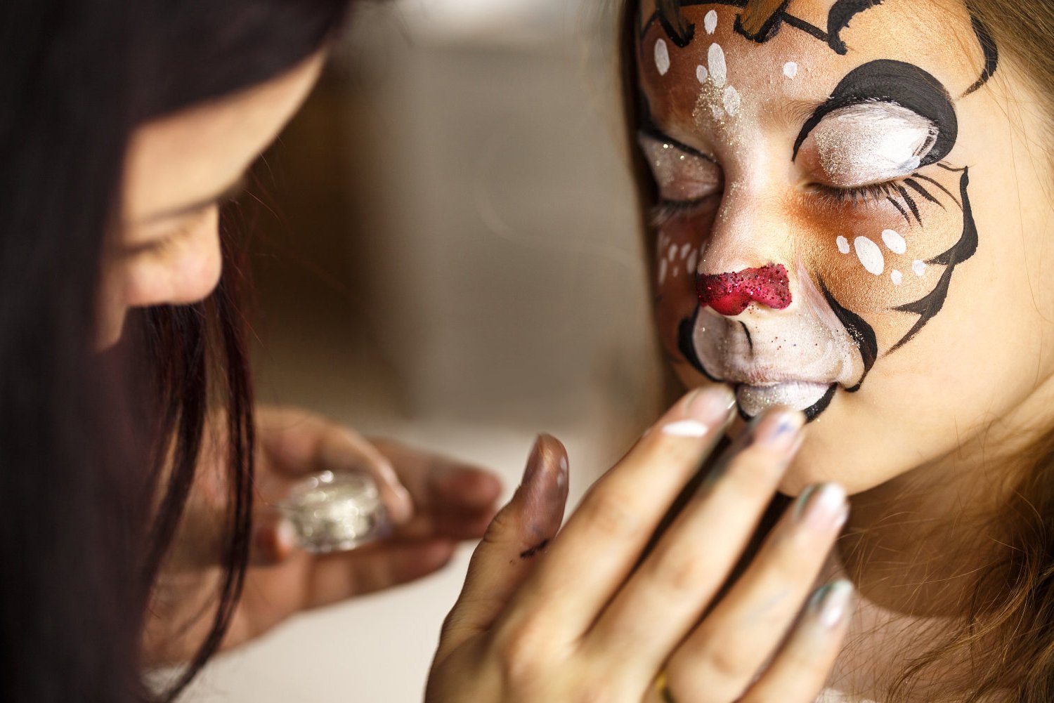 Face Paint Kit with 48 Stencils, Nicpro AQ Pro Body Painting Set of 16 Colors & 2 Glitters 3 Assorted Paint Brushes 2 Sponges Non-toxic Water-Based