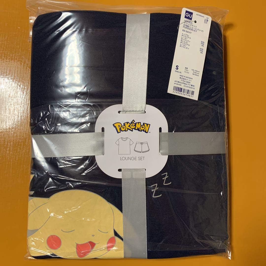 Amazon Co Jp Gu ポケモン コラボ ジーユー ピカチュウ ルームウェア パジャマ ホビー 通販