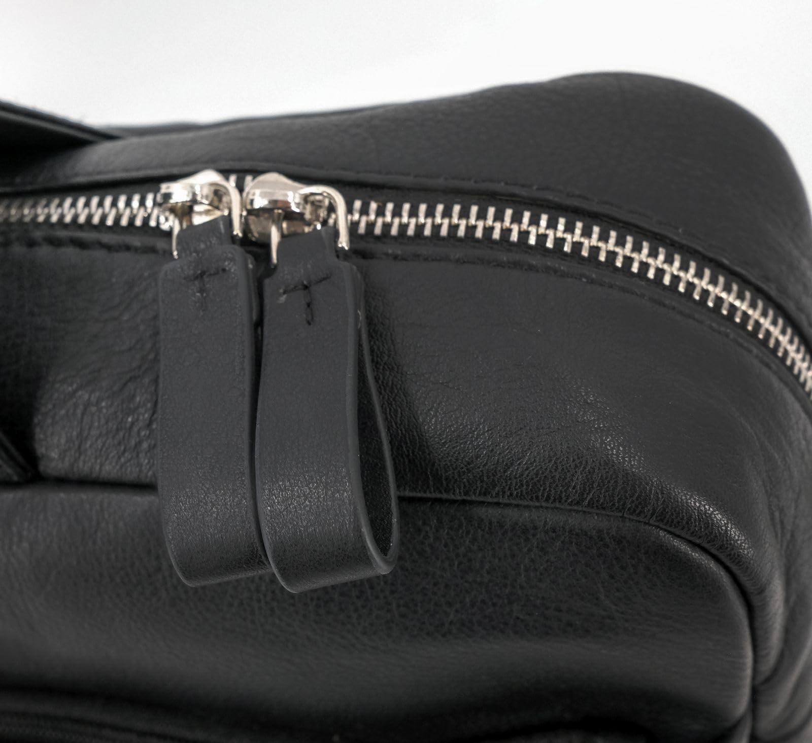 Alassio 47034 - Laptoptasche Tiber, Schultertasche für 15 Zoll Notebooks, Umhängetasche aus Echtleder, Tasche mit gepolstertem Laptopfach und Reißverschluss Hauptfach in schwarz, ca. 28 x 41 x 9,5 cm 6