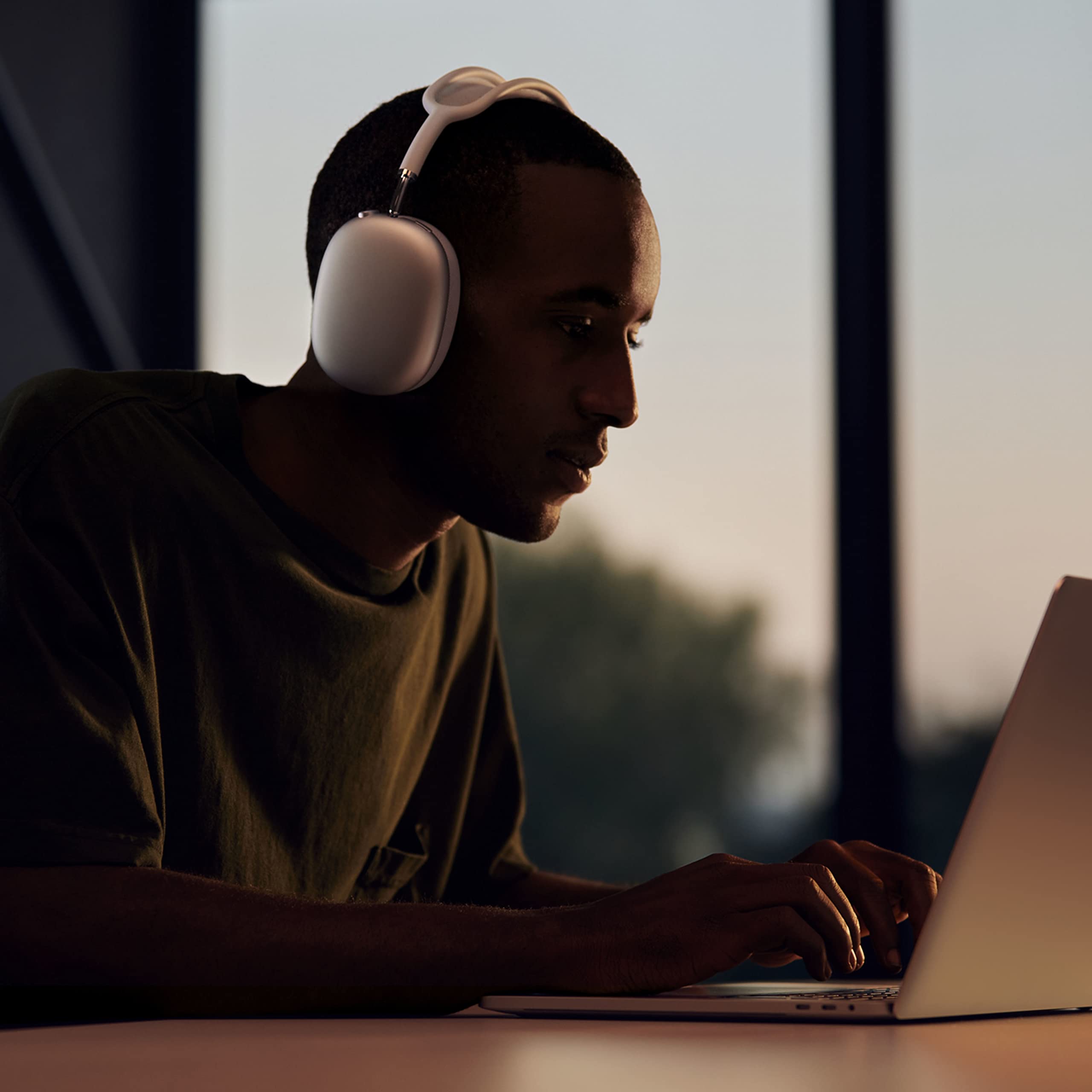 Apple AirPods Max - Space Grau 5