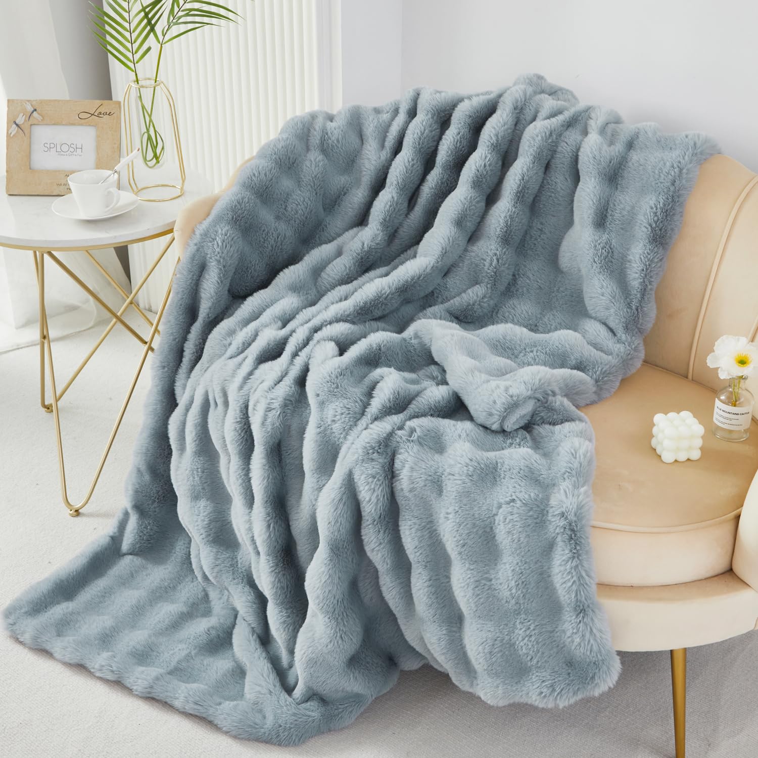 Amélie Home Faux Fur Throw Blanket for Couch, Rabbit Fur Warm Luxurious Soft Striped Cozy Fluffy