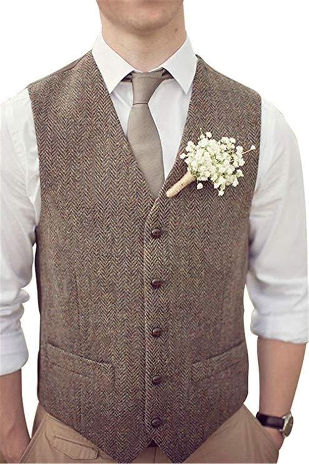 wedding dress for skinny groom