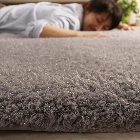 Amazon シャギー ラグ ラグマット 2畳 約 190 X 190 Cm ふわふわ ラメ あったか 洗える すべり止め もこもこ おしゃれ かわいい ひとり暮らし 子供部屋 女の子 ライトグレー ラグ カーペット オンライン通販