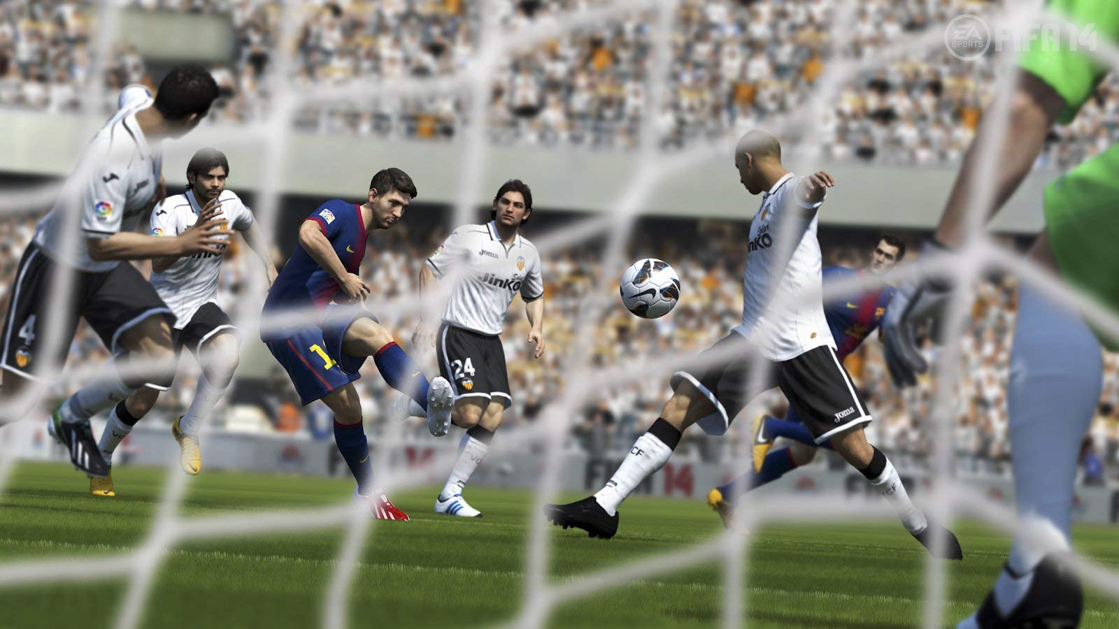 FIFA 14 - Xbox 360 (Renewed)