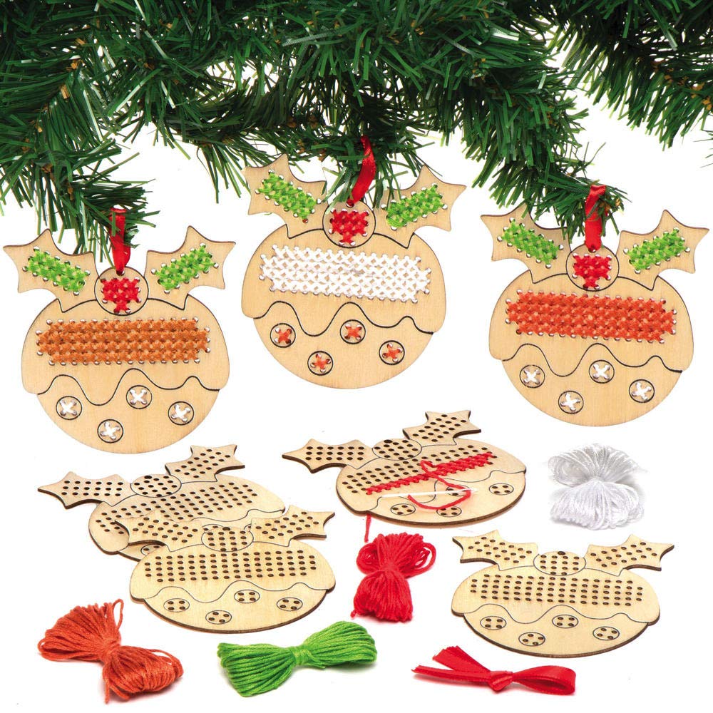 Baker Ross AX354 Christmas Pudding Wooden Cross Stitch Decoration Kits - Pack of 5, Christmas Decorations for Kids to Make and Display, Ideal Kids Arts and Crafts Project