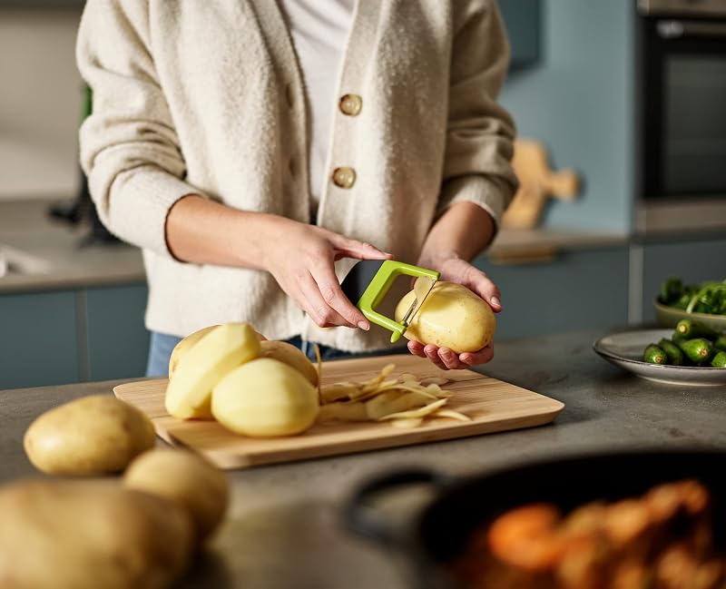 Duo Eplucheur droit Easy-Grip pour pommes de terre et légumes, vert