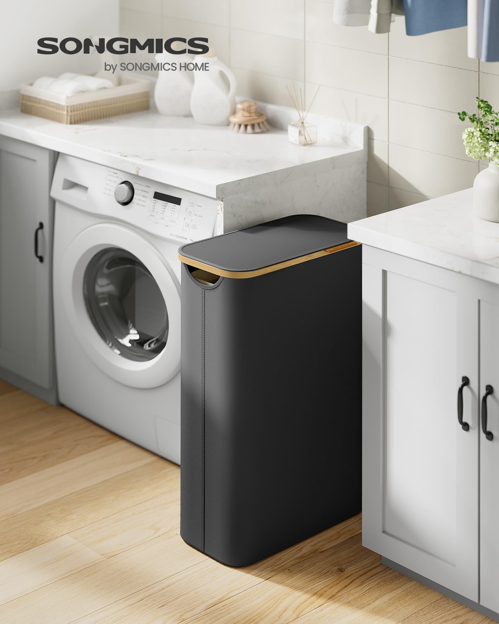 SONGMICS Wäschekorb mit Deckel, Wäschesammler 65 L, platzsparend, herausnehmbarer Wäschesack, Oxford-Gewebe, Griffe aus Bambus, zusammenklappbar, 42 x 22,5 x 70,5 cm, tintenschwarz LCB506B01 2