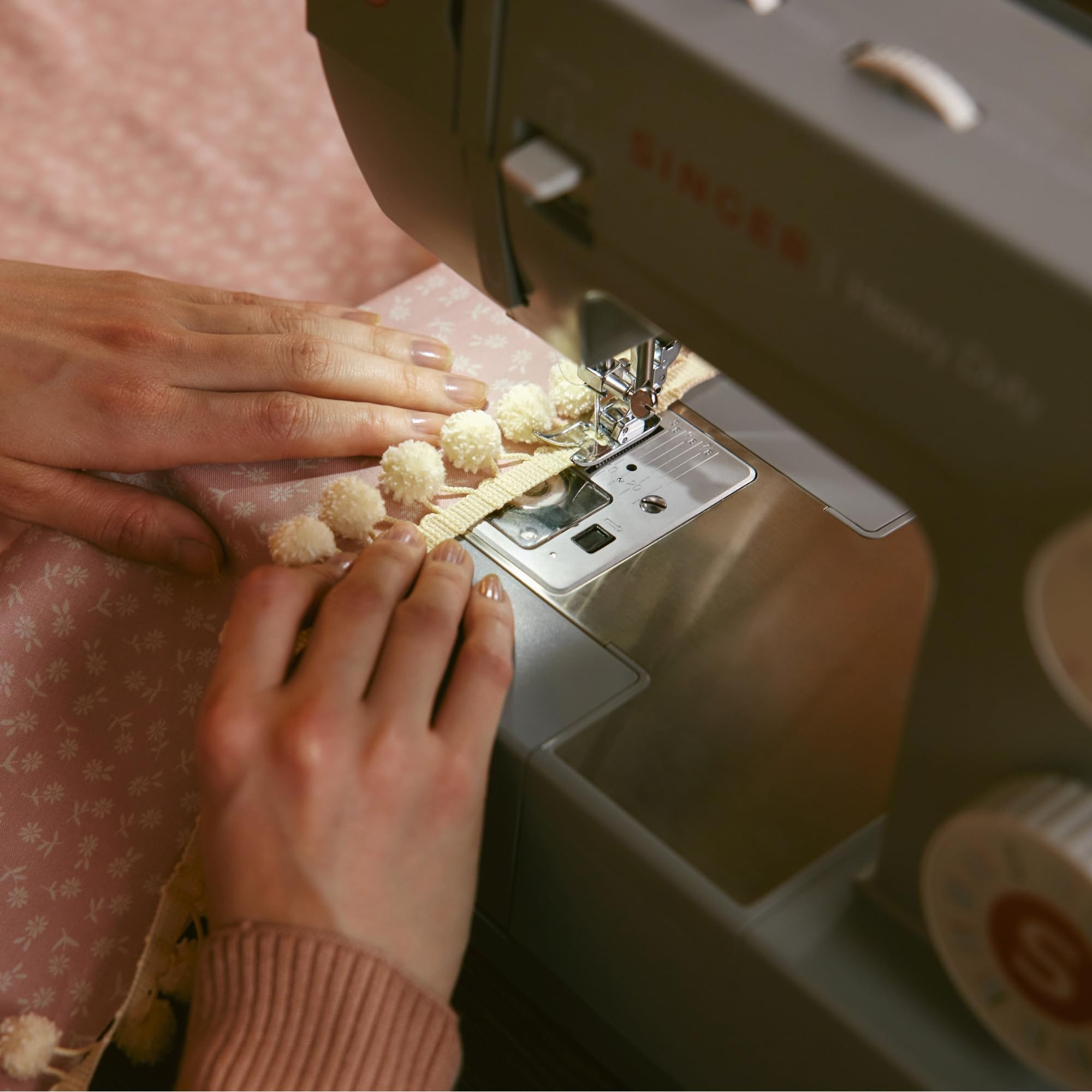 SINGER Heavy Duty 4452 Sewing Machine , Gray Pricepulse