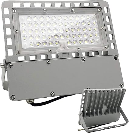Amazon Co Jp Led投光器 作業灯 Ledライト 玄関灯 薄型 超高輝度 屋外照明 駐車場 倉庫 屋内 照明器具 Ip65防水 広角照明 優れる放熱機能 長寿命保証 50w ホーム キッチン