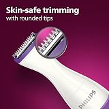 Philips Women’s Essential BRT383/15 Bikini Trimmer with 2 Combs and Head view 2