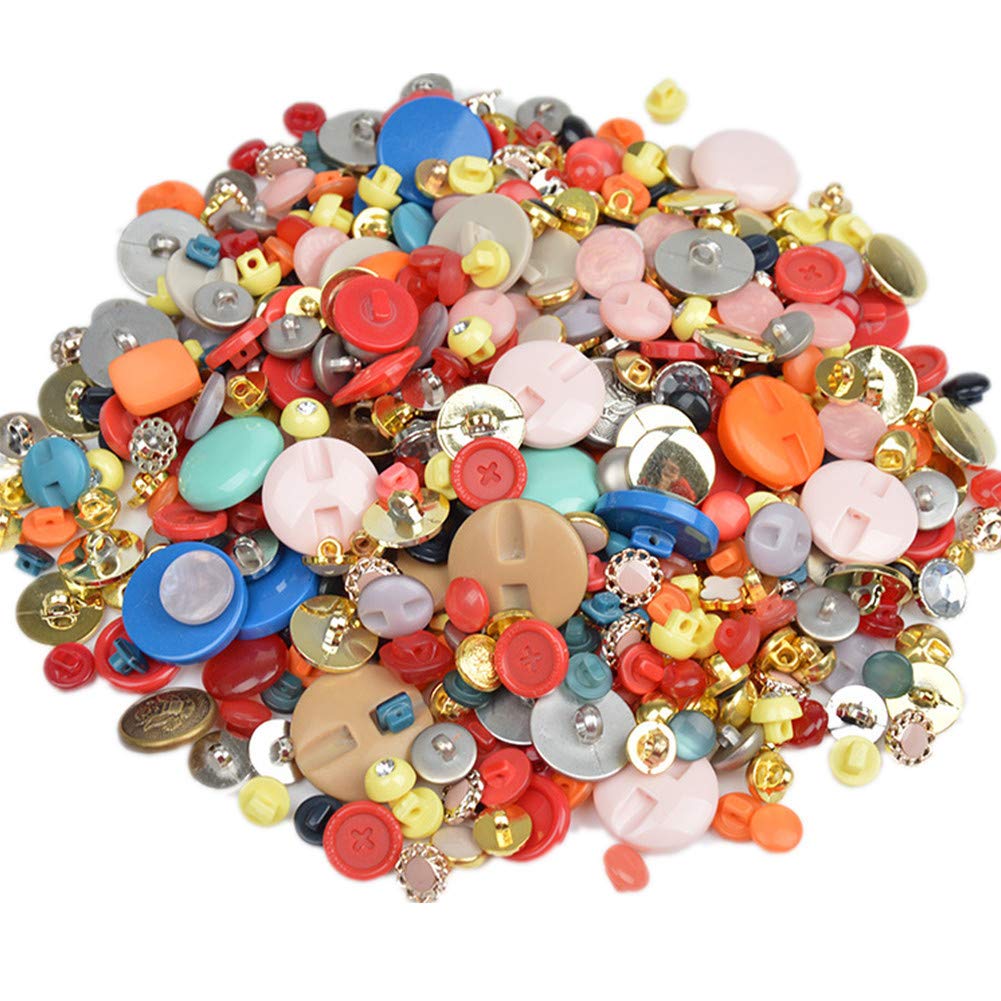 Around 600 Pieces Resin Buttons 2-Holes 4-Holes Sewing Decorative Buttons Beads Flatback for Crafts Embellishments Scrapbooking Painting Christmas Knitting Ornaments(Assorted Shank)