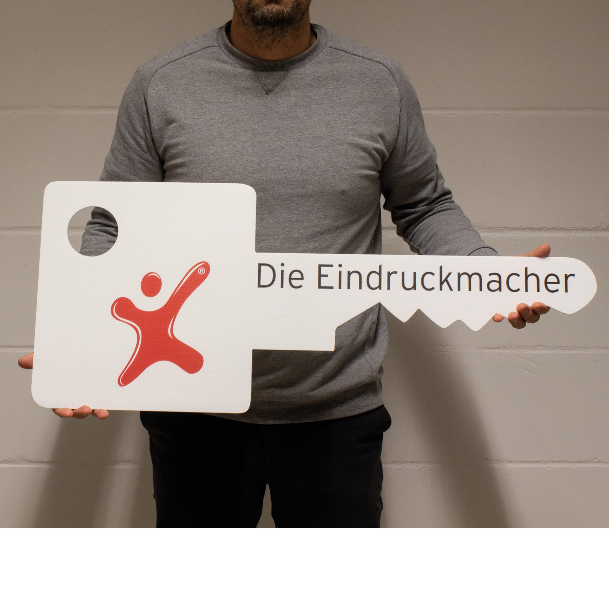 Übergabeschlüssel, symbolischer eckiger Zylinderschlüssel, auf 3 mm stabiler Hohlkammerplatte weiß, personalisiert mit Logo und Text bedruckt 2