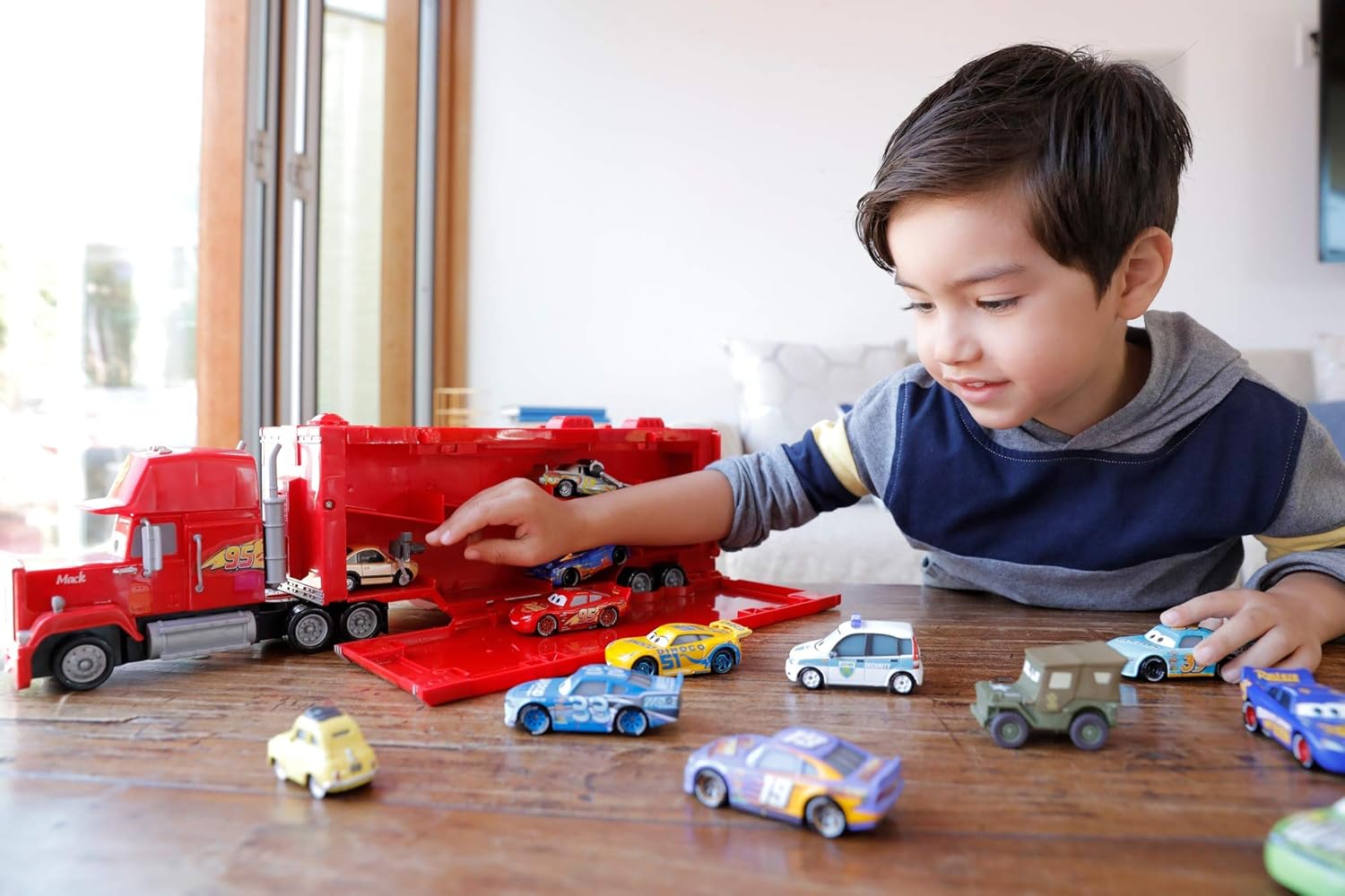 mack portable playcase