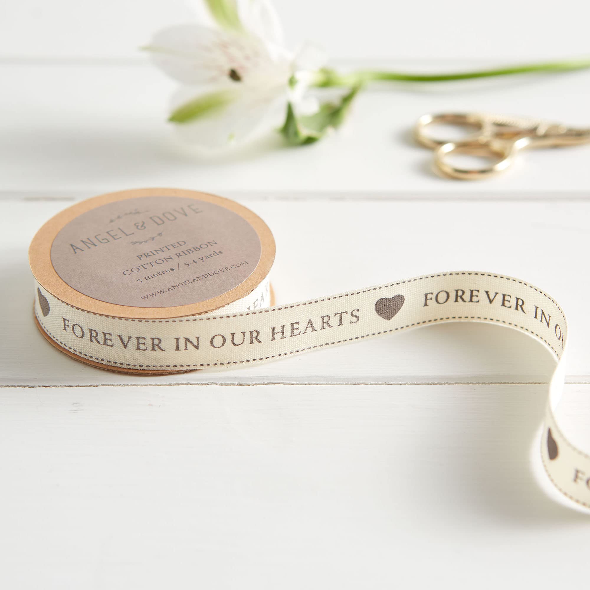 ANGEL & DOVE 5m Roll of 'Forever in Our Hearts' Printed Cotton Ribbon - Ideal for Funeral Favours, Sympathy Gift Wrapping