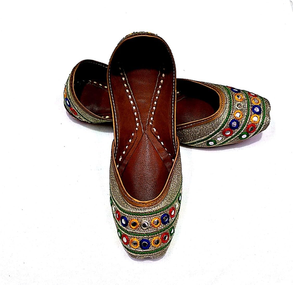 noor enterprises women's silver leather punjabi jutti