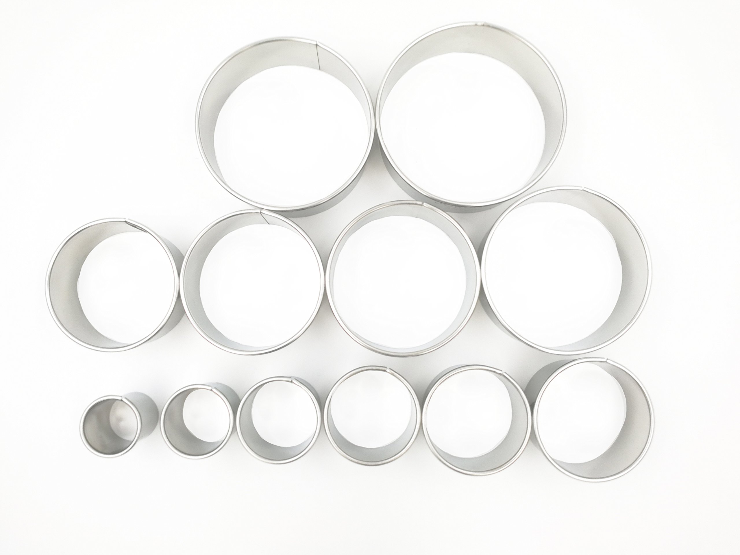 JOKUMO 12 Piece Plain Round Pastry / Cookie Cutter Set Heavy Duty