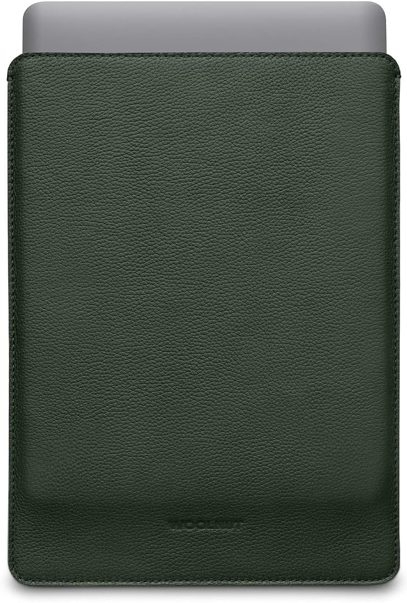 WOOLNUT Sleeve Case for MacBook Air 15 - Charge in Sleeve - Full-Grain Leather, Wool Felt Interior - Tailor-Made Fit - Scandinavian Design, Compatible with Apple MacBook Air 15 inch - Green