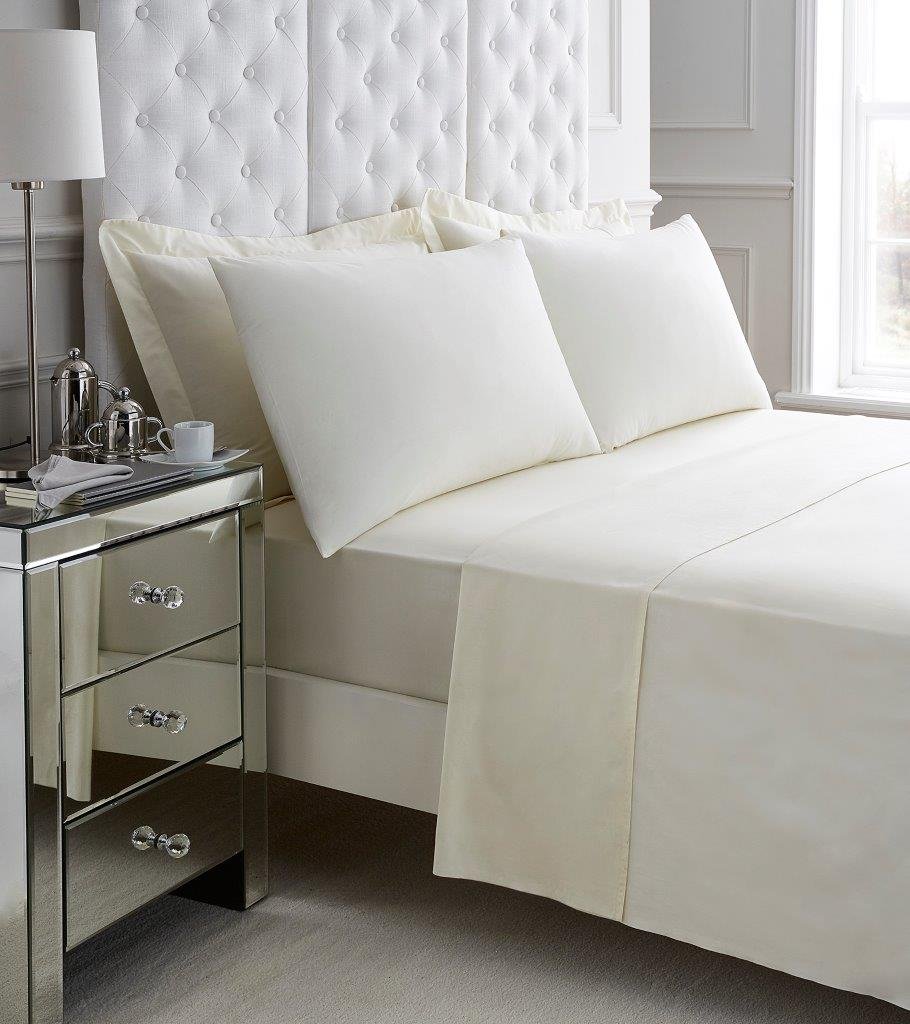 Gaveno Cavalia Soft and Luxurious 200 Thread Count Egyptian Cotton PILLOW CASES Oxford Cream