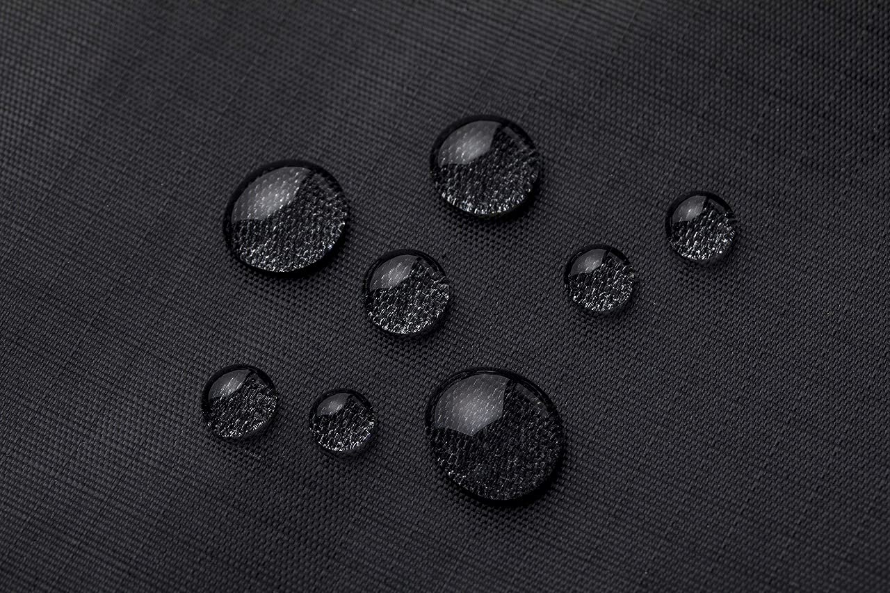 ROBERTA DI CAMERINO SHOPPING BAG & POUCH BOOK BLACK ver. ：6/25発売 【ムック本付録】ロベルタ ディ カメリーノ ショッピングバッグ＆ミニバッグ型ポーチ（ブラックver.）