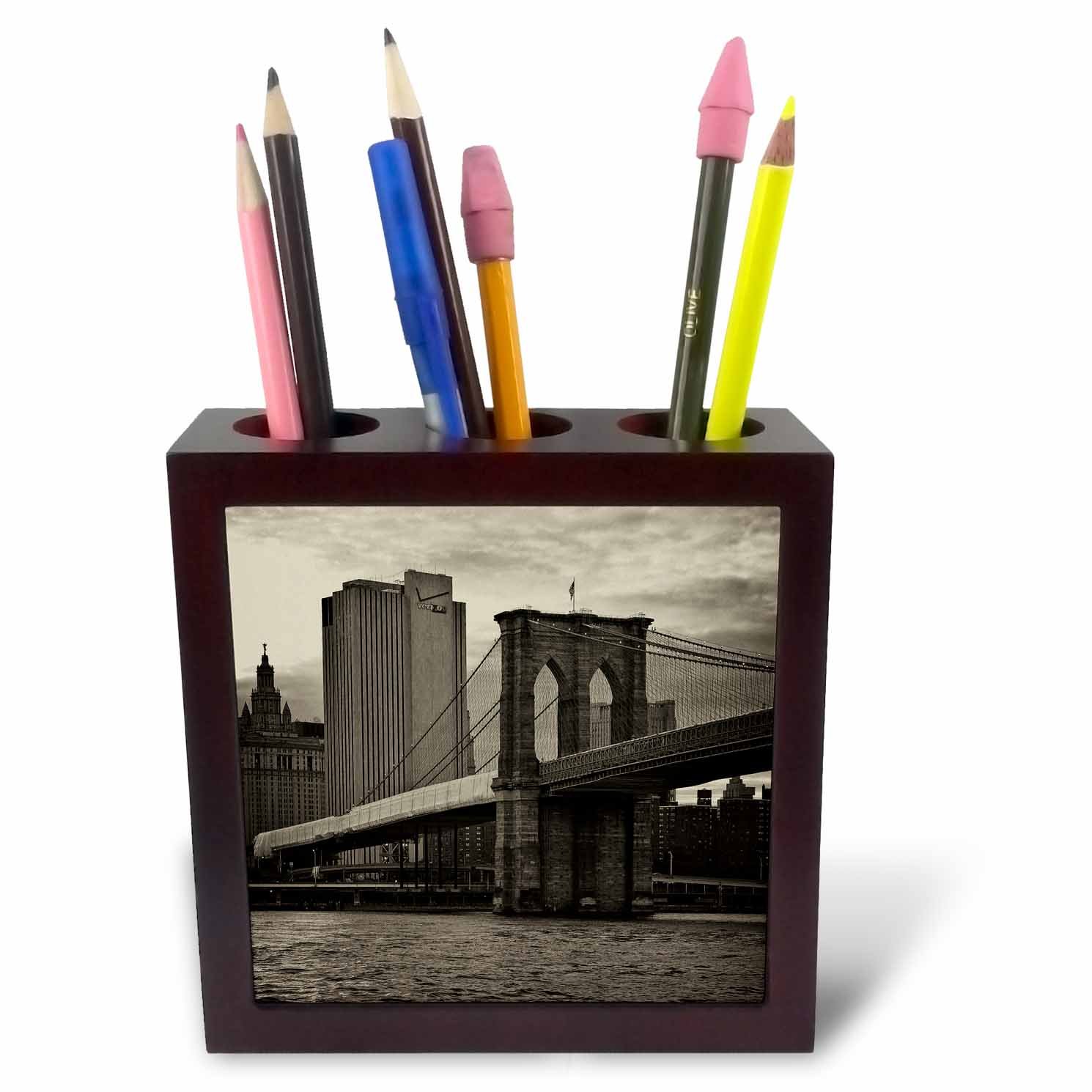 3dRose Brooklyn Bridge, East River, Part of NYC Skyline in Sepia-Tile Pen Holder, 5-Inch (Ph_98343_1), Ceramic, 5 Inches