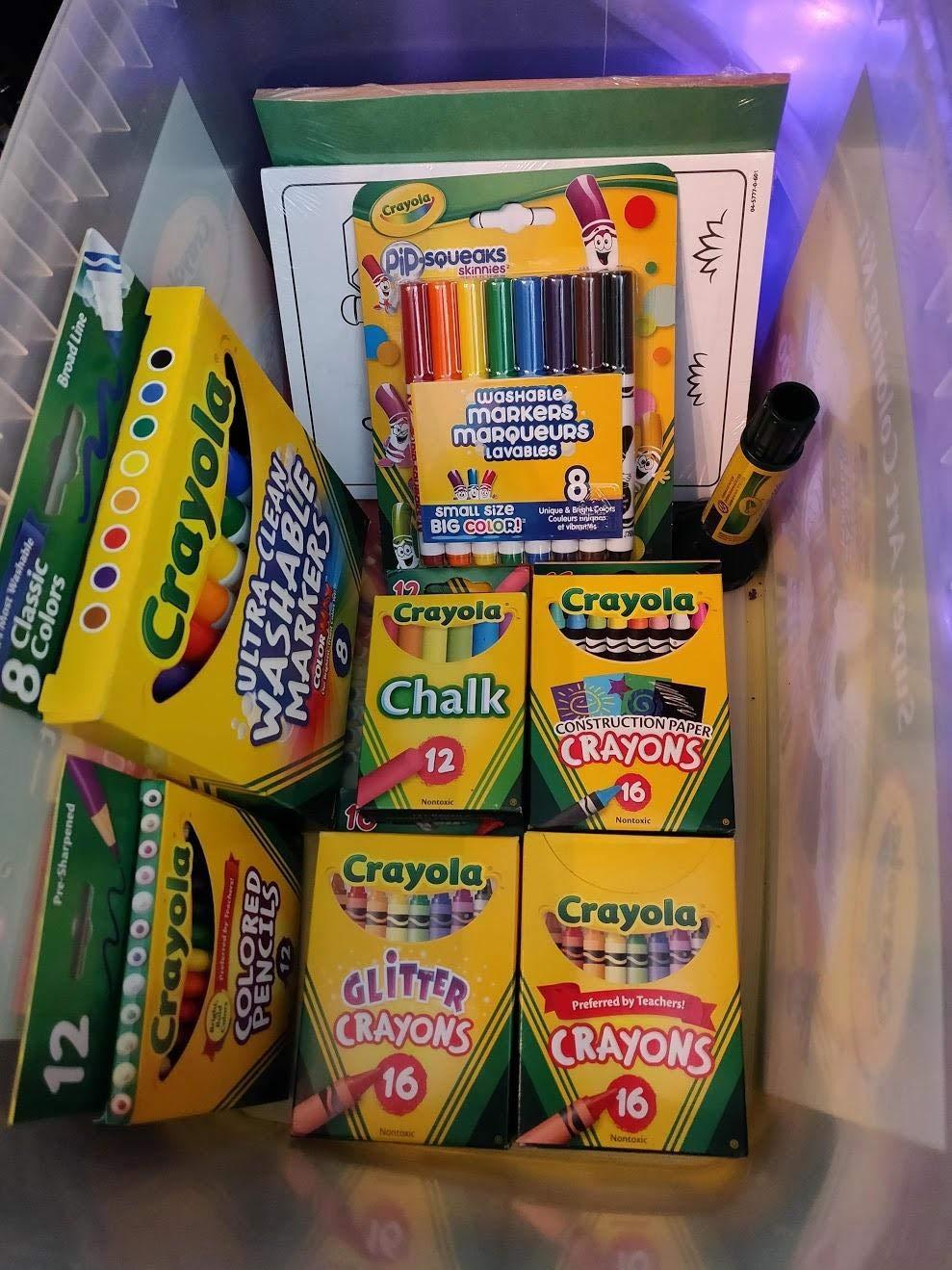 6/mo Finance Crayola Super Art Coloring Kit, Arts & Crafts Gift for