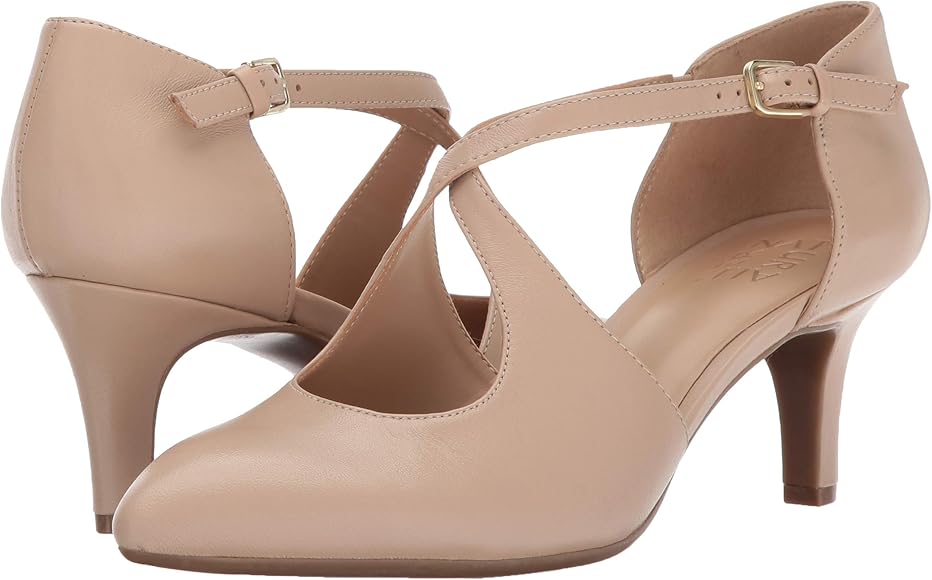 outfit pink sneakers