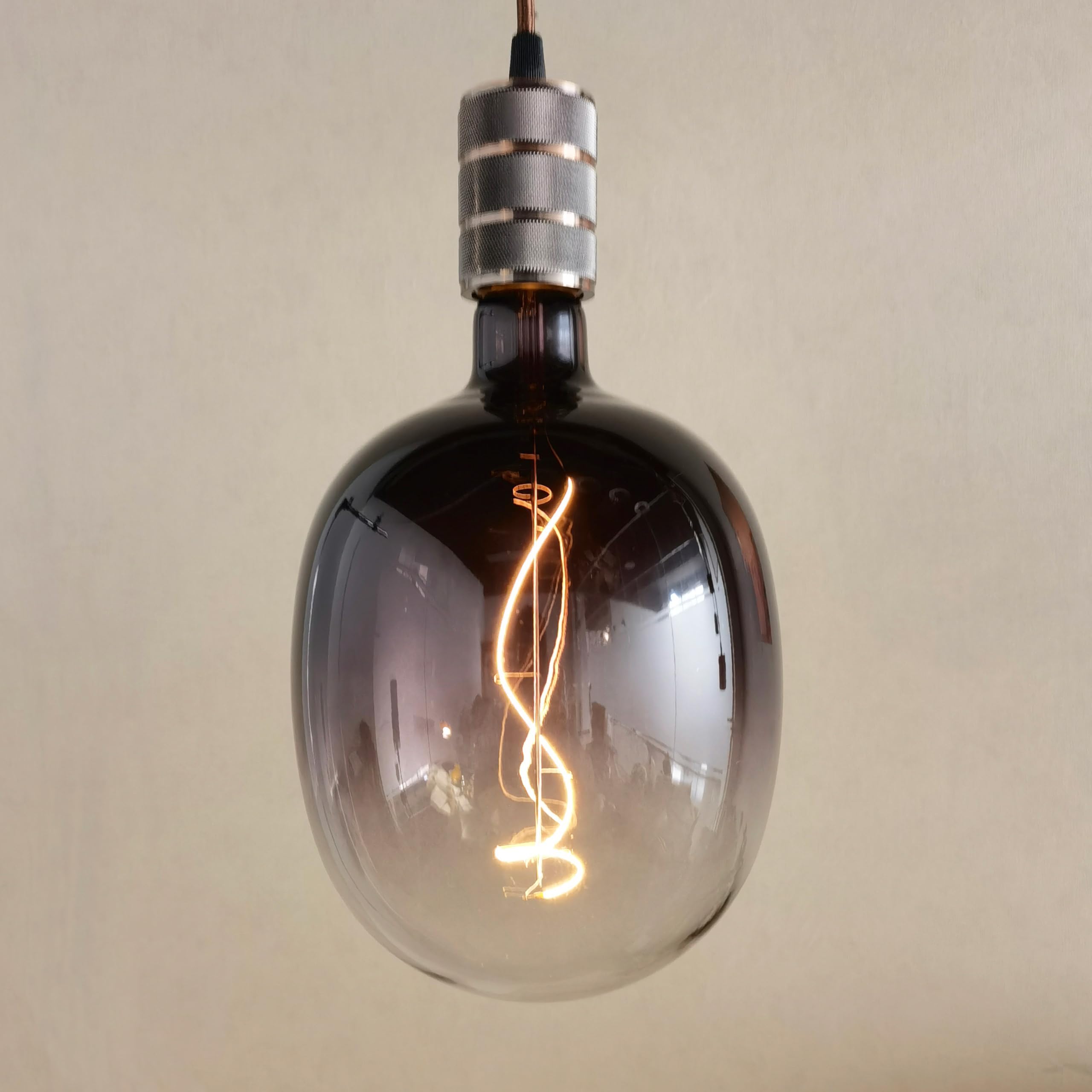 Photo 1 of SD LUX Oversized Vintage LED Light Bulbs 5W, Medium Base E26, Giant Huge Edison Bulb,Large Amber Decorative Bulbs, Dimmable 400LM(40W Equi) Pendant Lighting Warm White 2700K,1 Pack (DG170-Black)