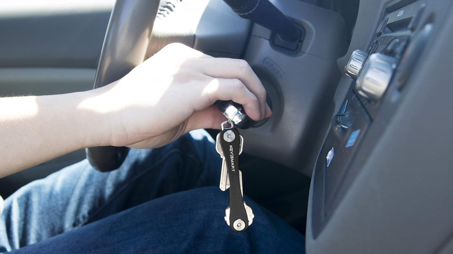 KeySmart - Compact Key Holder and Keychain Organizer (up to 14 Keys, Black): Office Products