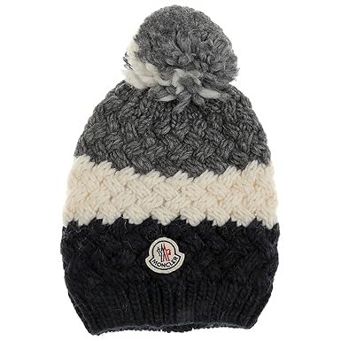 black moncler bobble hat