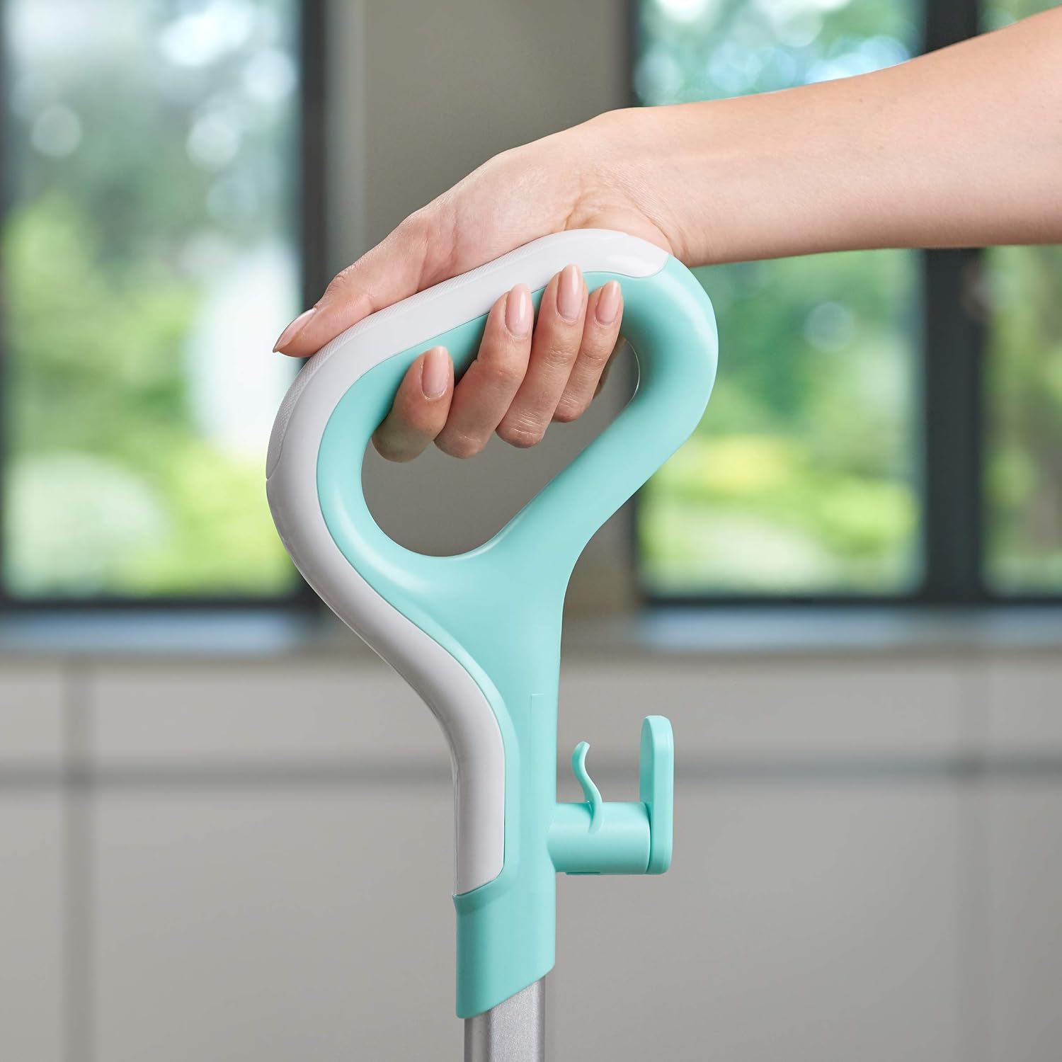 Shark Steam Mop, Lightweight Steam Mop for Hard Floors with 2 Machine Washable Cleaning Pads & Fill Flask, 375ml Capacity - Image 5