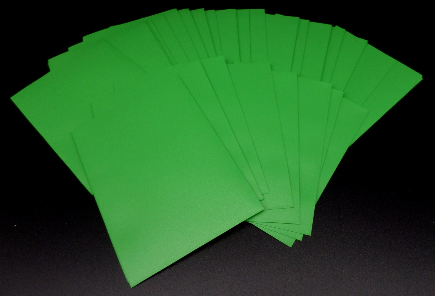 docsmagic.de 5 x 100 Mat Green Card Sleeves Standard Size 66 x 91 - PKM - MTG