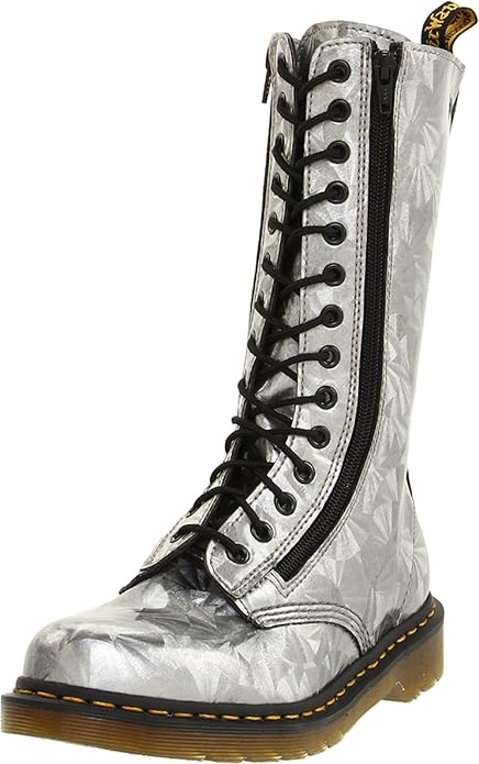 dr martens 9733 w