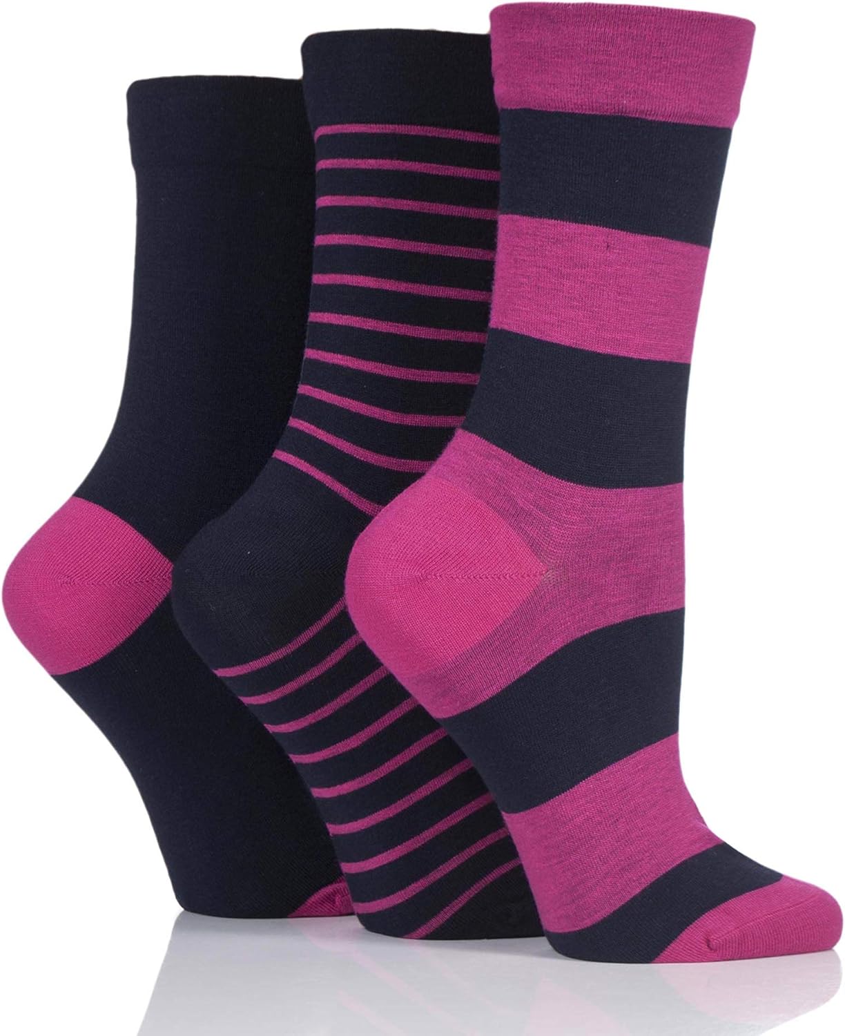 Ladies Gentle Bamboo Socks with Smooth Toe Seams in Plains and