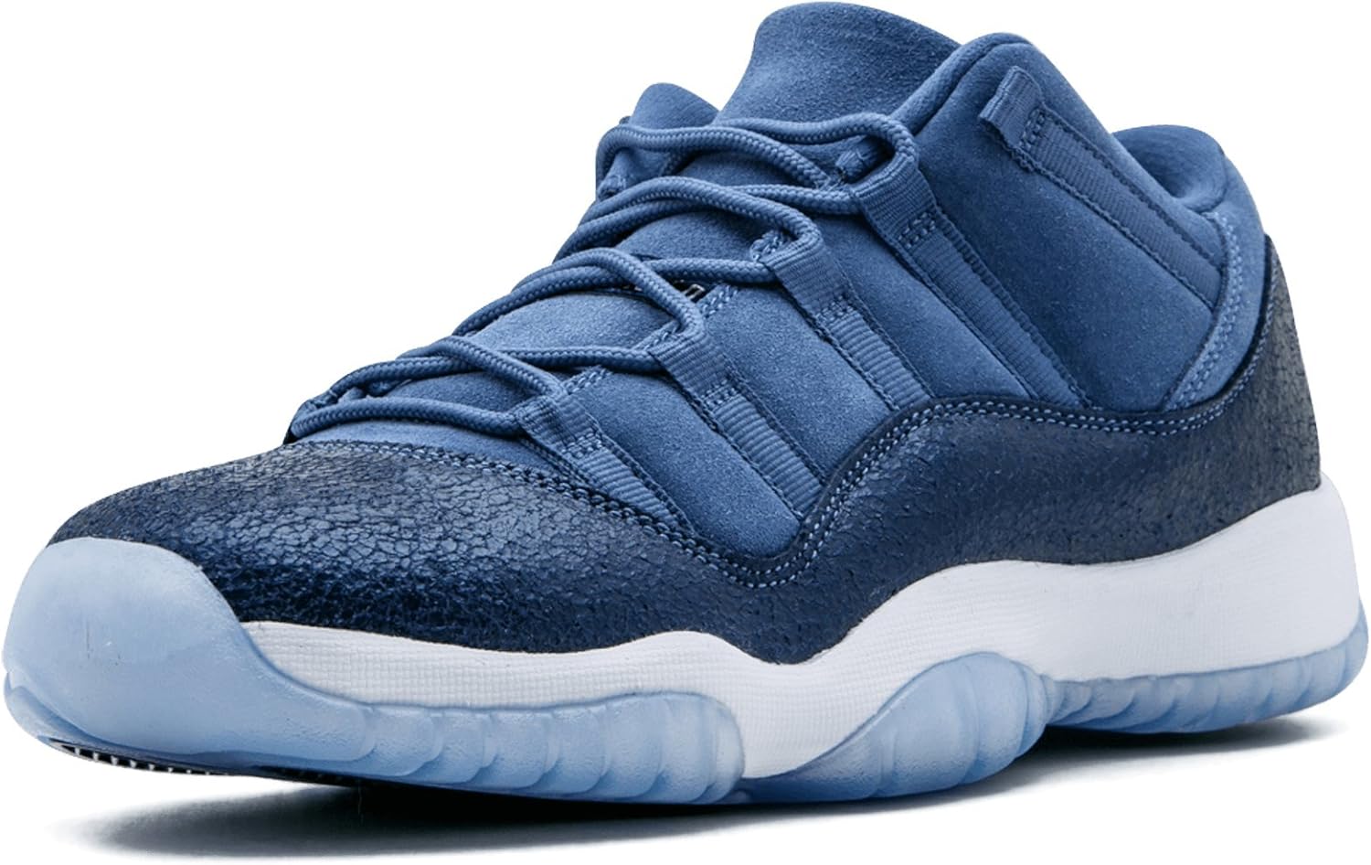 air jordan 11 retro low blue moon