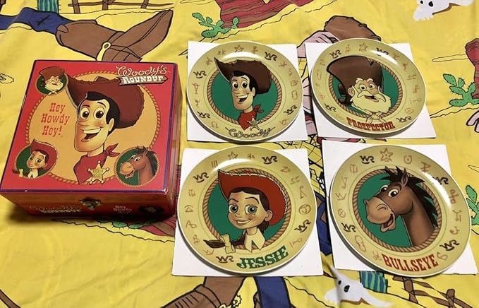 Amazon Co Jp トイストーリー 絵皿 やまと 限定300セット ラウンドアップ 絵皿 ウッディ ジェシー ブルズアイ プロスペクター ディズニー ピクサー日本製でぃずにー うぉると ぴくさー ホビー