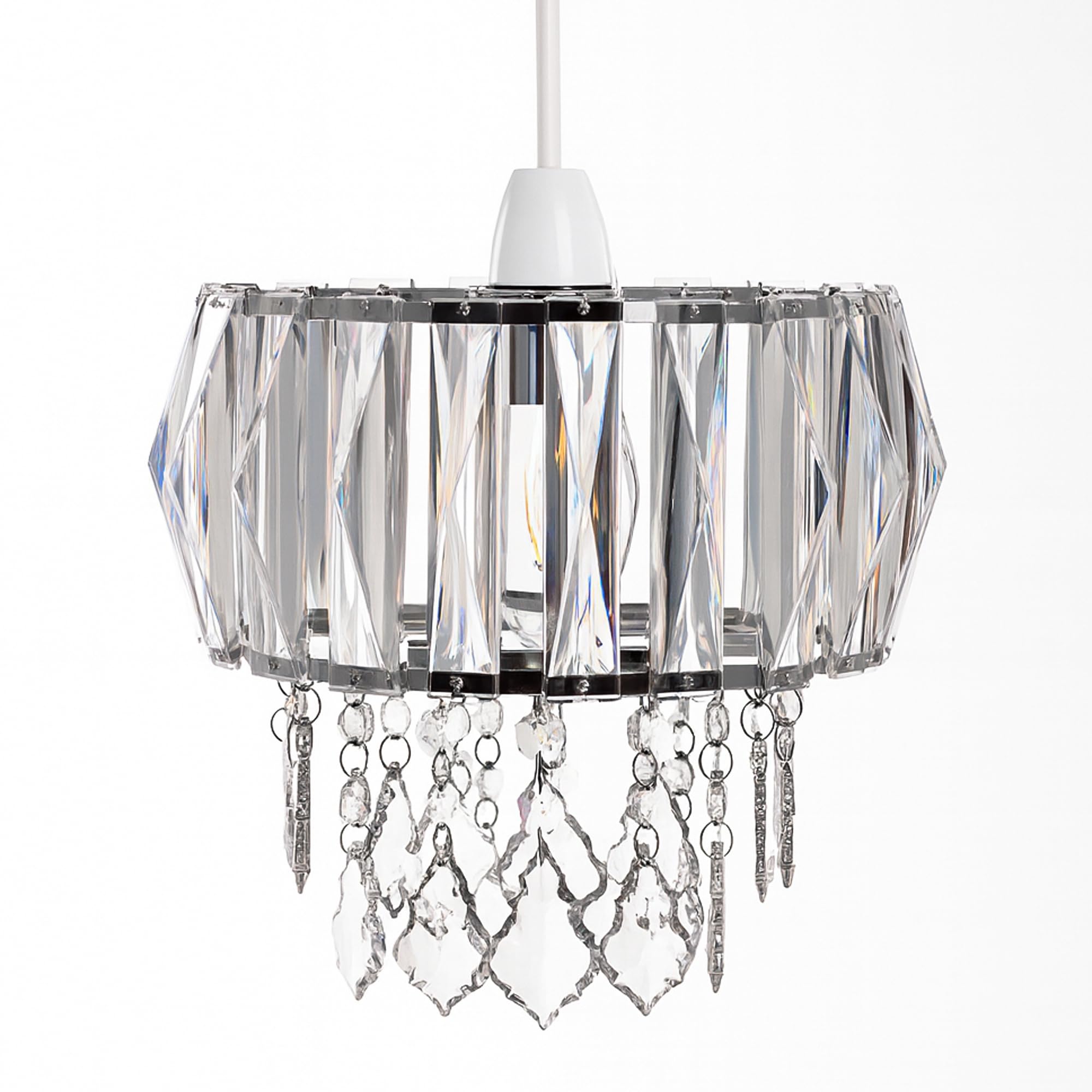 Innoteck Sparkly Prismatic Drum Chandelier Shade – Clear Acrylic Crystal Strips & Faceted Droplets, Chrome Frame, Easy-Fit Non-Electrical Ceiling Light Shade for Bedroom, Hallway & Dining Space