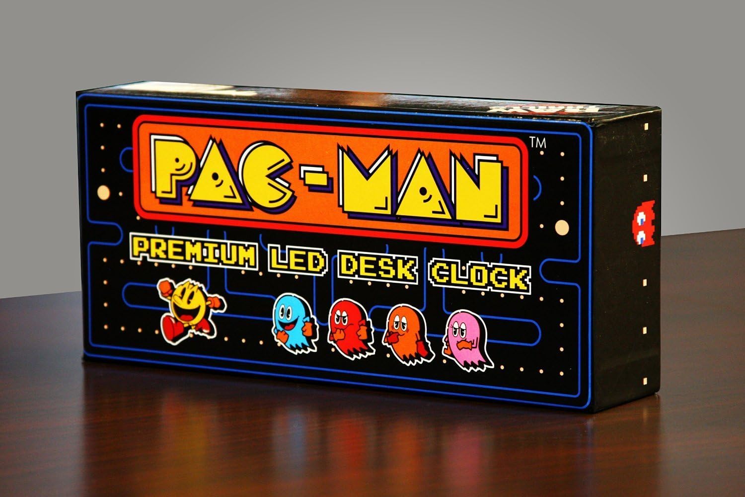 Amazon Co Jp パックマン プレミアム Led置時計 Pac Man Premium Led Desk Clock 並行輸入品 ホーム キッチン