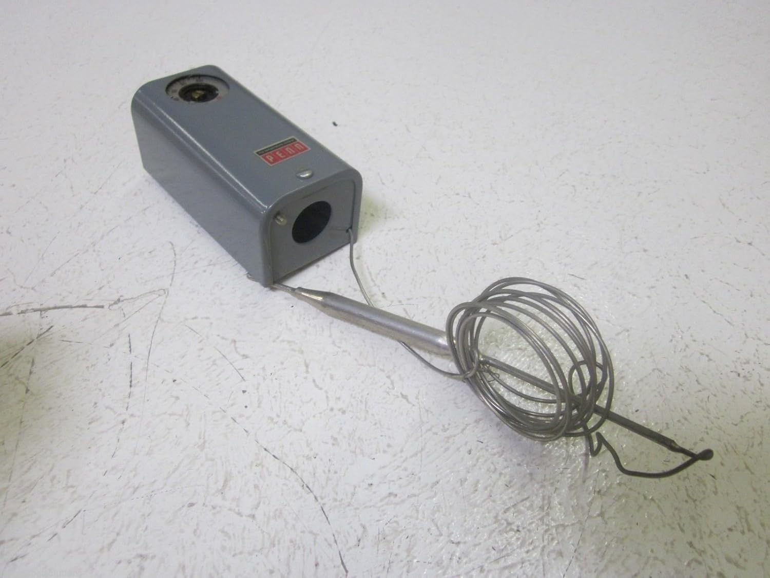 Johnson Controls, Inc. A19AAF20 REMOTE BULB THERMOSTAT 30/100 Amazon