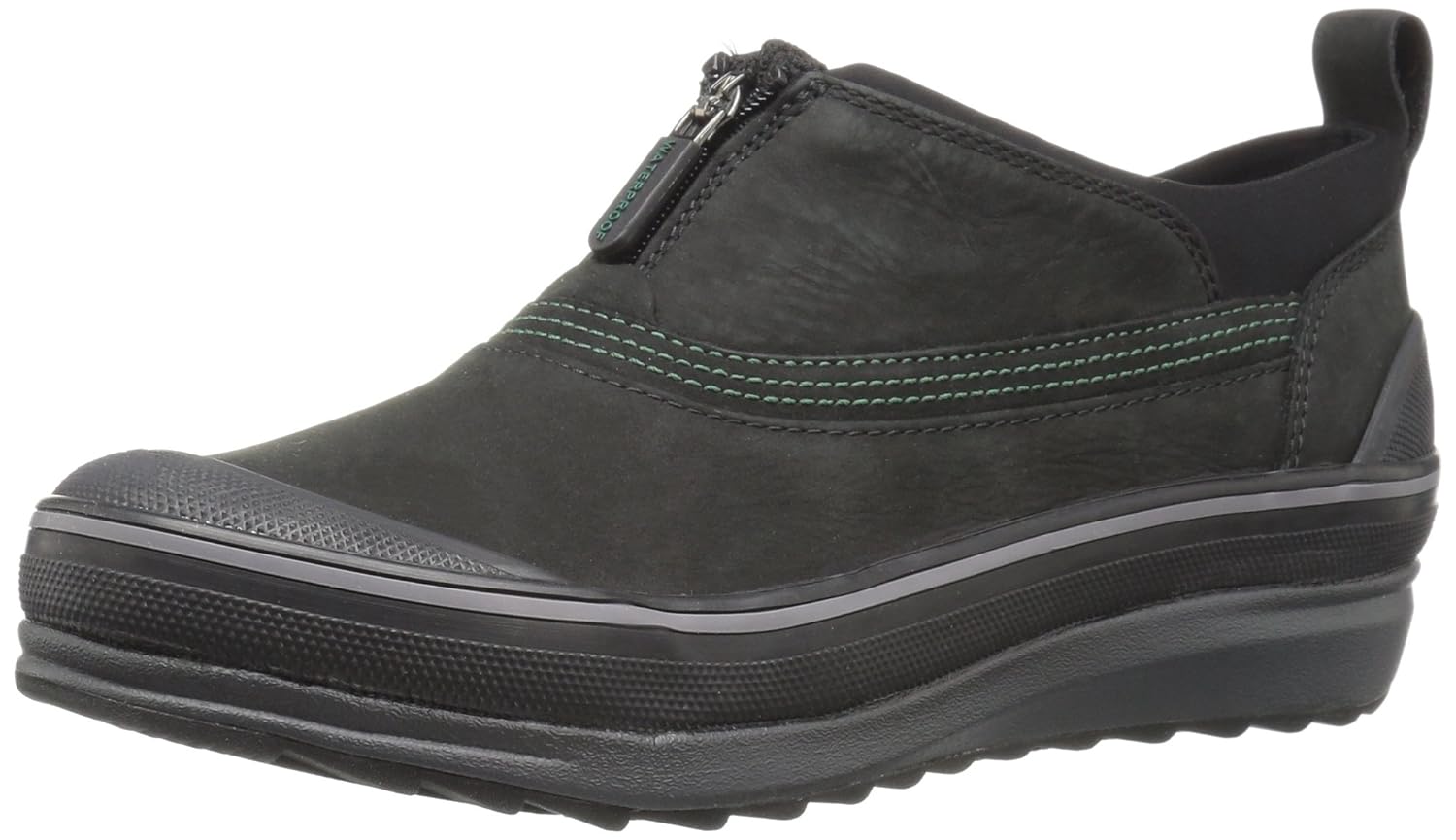 clarks women's muckers fog shoes